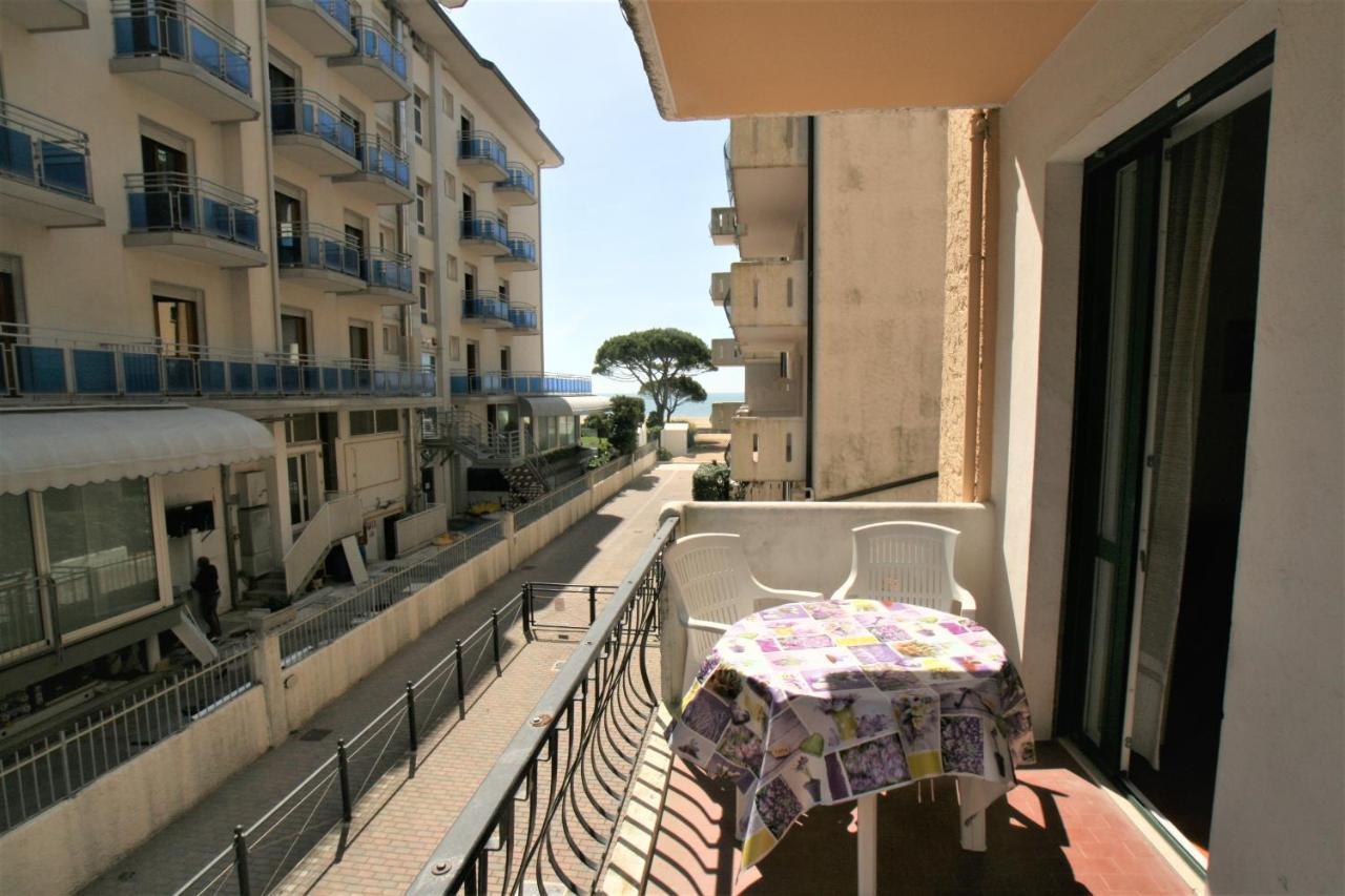 El Palmar Fronte Mare Apartment Lido di Jesolo Bagian luar foto