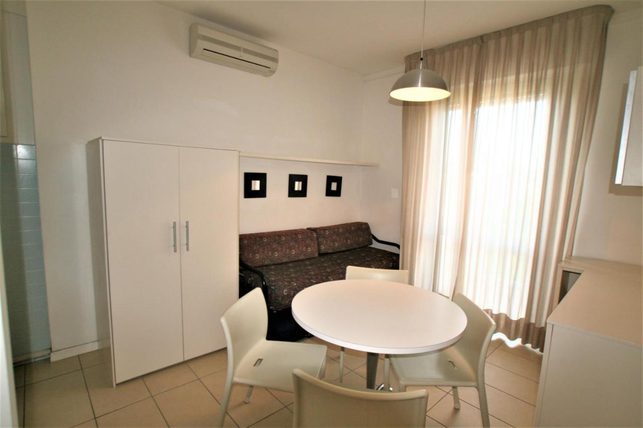 El Palmar Fronte Mare Apartment Lido di Jesolo Bagian luar foto