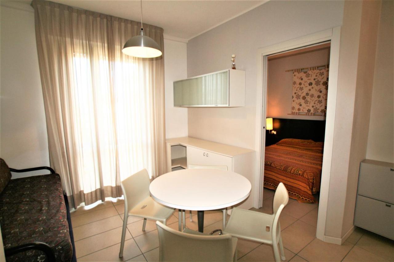 El Palmar Fronte Mare Apartment Lido di Jesolo Bagian luar foto